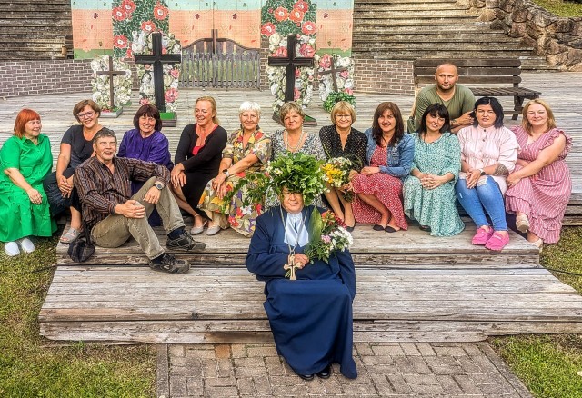 Pirms izrādes. 2024.